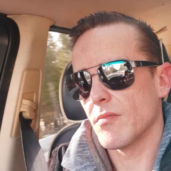 Meet your Posher, Shawn - Picture 3 of 3